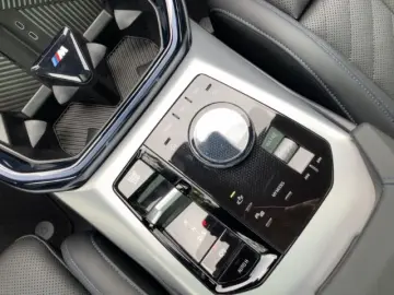 BMW X3 30e xDrive M-Sport-Pro Pano AHK 19 Iconic D HeadUp