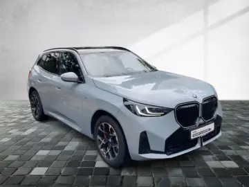 BMW X3 30e xDrive M-Sport-Pro Pano AHK 19 Iconic D HeadUp