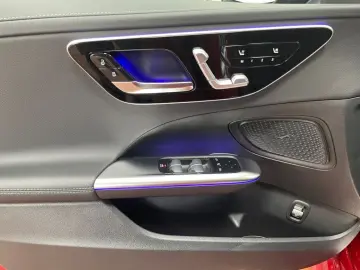 MERCEDES-BENZ C 300 de AMG AMG MBUX Night Fahrassist AHK HUD