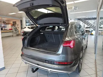 AUDI etron 55 S-Line AHK Pano-Dach Kamera Head-Up