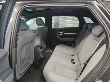 AUDI etron 55 S-Line AHK Pano-Dach Kamera Head-Up