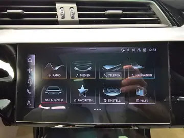 AUDI etron 55 S-Line AHK Pano-Dach Kamera Head-Up