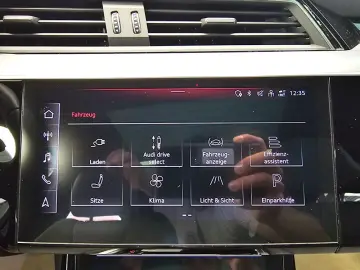 AUDI etron 55 S-Line AHK Pano-Dach Kamera Head-Up