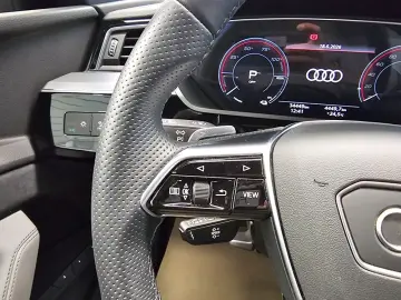 AUDI etron 55 S-Line AHK Pano-Dach Kamera Head-Up