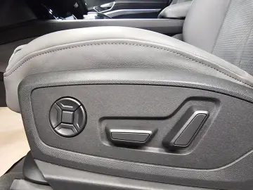 AUDI etron 55 S-Line AHK Pano-Dach Kamera Head-Up
