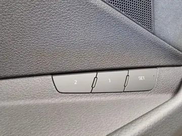 AUDI etron 55 S-Line AHK Pano-Dach Kamera Head-Up