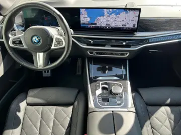 BMW X5 xDrive50e M Sport DA PA-Pro HK KomSi Pano AHK