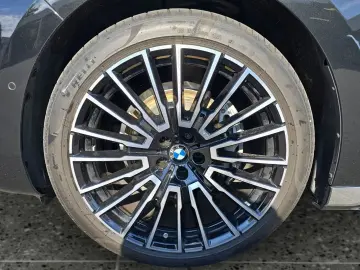 BMW 740d xDrive Fond Entertainment 21 Zoll Individua
