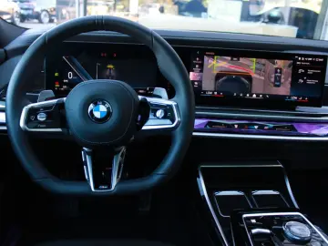 BMW 740d xDrive M Sport PanoSky Multi FondExperience