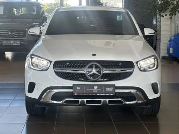 MERCEDES-BENZ GLC 220 d 4Matic Leder R.Cam Navi ACC SHZ LED