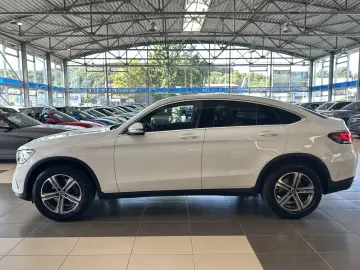 MERCEDES-BENZ GLC 220 d 4Matic Leder R.Cam Navi ACC SHZ LED
