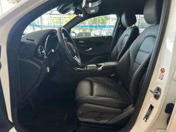 MERCEDES-BENZ GLC 220 d 4Matic Leder R.Cam Navi ACC SHZ LED