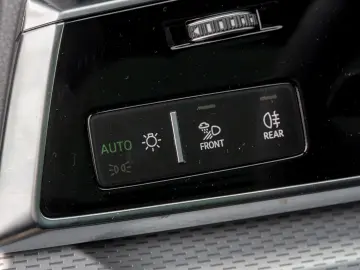 AUDI Q7 60 TFSIe SLINE.MATRIX.PANO.LUFTF.HUD.AHK.2STÜ
