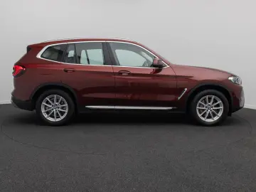 BMW X3 xD30e Laser Kamera HUD DAB HiFi AHK Komfort