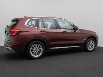 BMW X3 xD30e Laser Kamera HUD DAB HiFi AHK Komfort
