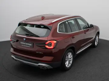 BMW X3 xD30e Laser Kamera HUD DAB HiFi AHK Komfort
