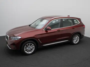 BMW X3 xD30e Laser Kamera HUD DAB HiFi AHK Komfort
