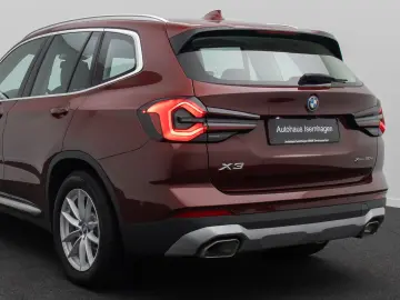 BMW X3 xD30e Laser Kamera HUD DAB HiFi AHK Komfort