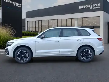 VW Touareg 3.0 TDI 4 Motion R-Line Black Style eUPE
