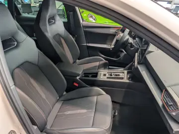 CUPRA Leon Sportstourer 2.0 TSI 4Drive DSG VZ