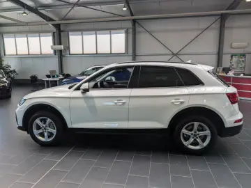 AUDI Q5 40 TFSI quattro S tronic 1.Hand
