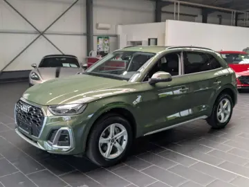 AUDI Q5 40 TDI quattro S tronic S line 1.Hand