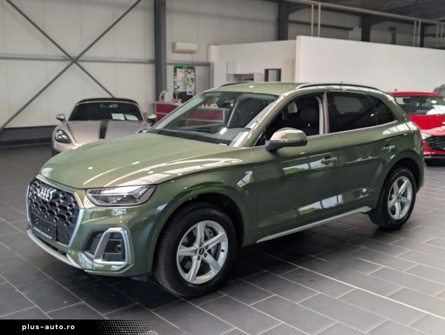 AUDI Q5 40 TDI quattro S tronic S line 1.Hand