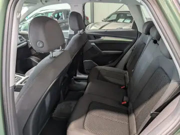 AUDI Q5 40 TDI quattro S tronic S line 1.Hand