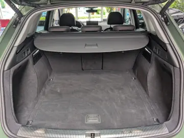 AUDI Q5 40 TDI quattro S tronic S line 1.Hand