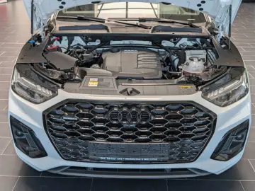 AUDI Q5 40 TDI Sportback quattro S line 8-fach