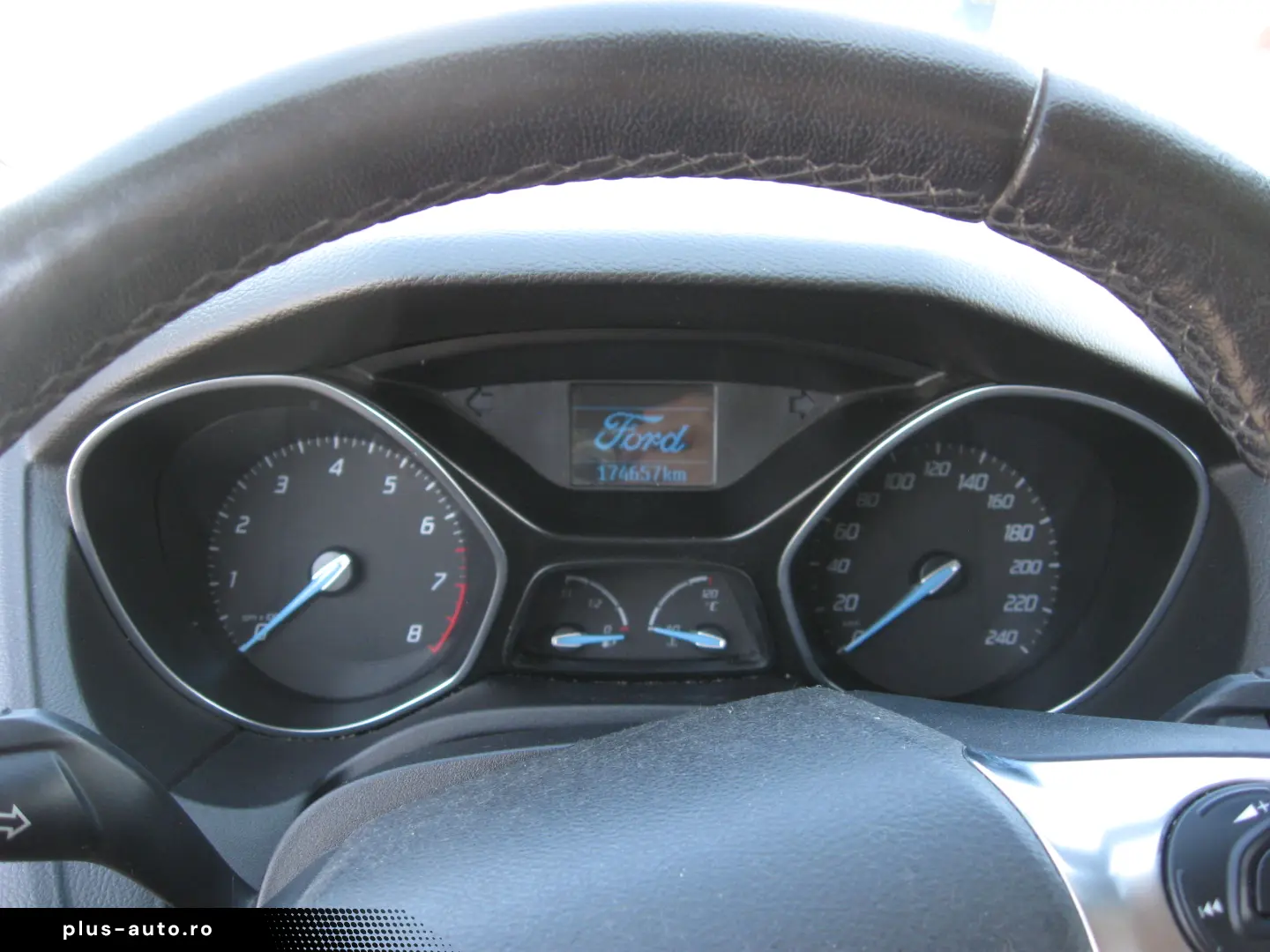 Ford Focus 2012 benzina 125 cai  mauala  RO unic proprietar