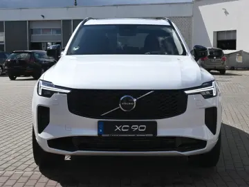 VOLVO XC90 T8 AWD Plus Dark PANO 360  HuD H&K ACC