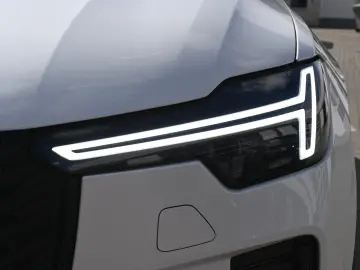VOLVO XC90 T8 AWD Plus Dark PANO 360  HuD H&K ACC