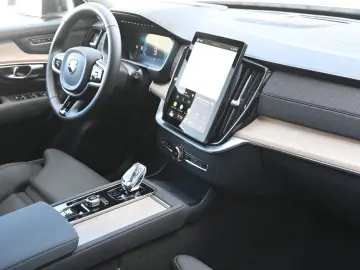VOLVO XC90 T8 AWD Plus Dark PANO 360  HuD H&K ACC