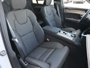 VOLVO XC90 T8 AWD Plus Dark PANO 360  HuD H&K ACC