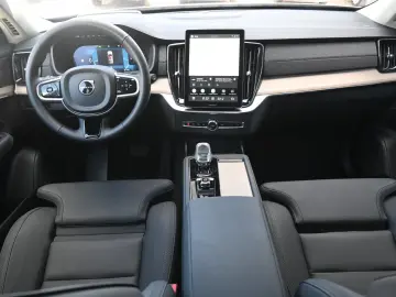 VOLVO XC90 T8 AWD Plus Dark PANO 360  HuD H&K ACC