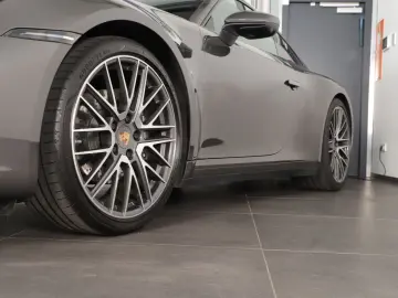 PORSCHE 992 Carrera 4 APPROVED SCHECKHEFT TOPPP
