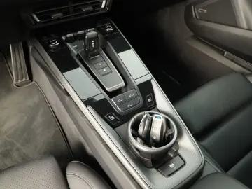 PORSCHE 992 Carrera 4 APPROVED SCHECKHEFT TOPPP