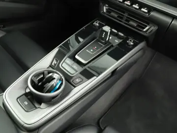 PORSCHE 992 Carrera 4 APPROVED SCHECKHEFT TOPPP