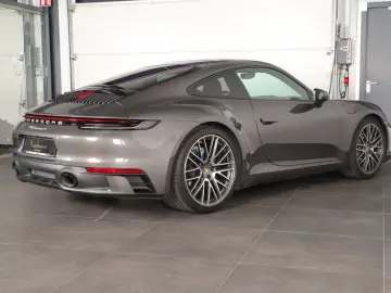 PORSCHE 992 Carrera 4 APPROVED SCHECKHEFT TOPPP