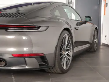 PORSCHE 992 Carrera 4 APPROVED SCHECKHEFT TOPPP