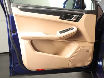 PORSCHE Macan GTS PDK LUFT AHK STAND SOUND SPUR 360GRAD