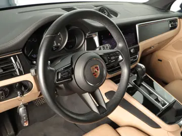 PORSCHE Macan GTS PDK LUFT AHK STAND SOUND SPUR 360GRAD