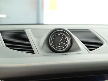 PORSCHE Macan GTS PDK LUFT AHK STAND SOUND SPUR 360GRAD
