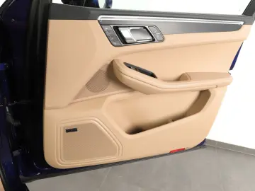 PORSCHE Macan GTS PDK LUFT AHK STAND SOUND SPUR 360GRAD