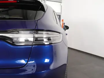 PORSCHE Macan GTS PDK LUFT AHK STAND SOUND SPUR 360GRAD