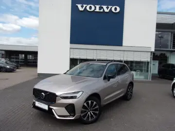 VOLVO XC60 B4 Plus Dark 2WD