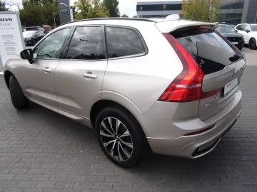 VOLVO XC60 B4 Plus Dark 2WD
