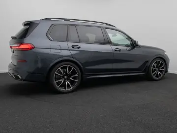 BMW X7 xD40d MSport NightVis 360 Laser SkyLounge 22