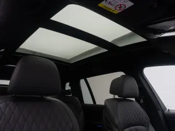 BMW X7 xD40d MSport NightVis 360 Laser SkyLounge 22